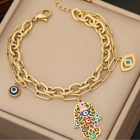 Gold Hamsa 4 pcs bundle - Necklace, Bracelet, and Earrings - Picture 2 of 4